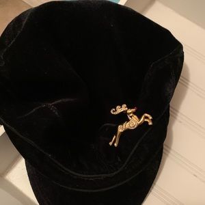 Vintage look black velvet beret-nine and co